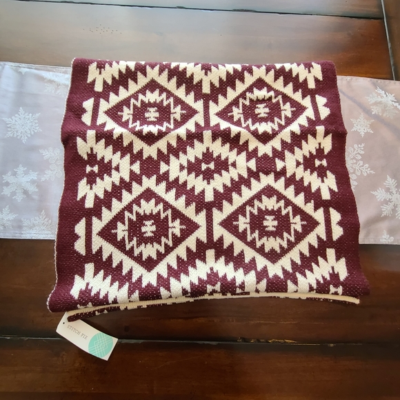 NWT Cozy Infinity Scarf, Maroon & Cream - Picture 1 of 3